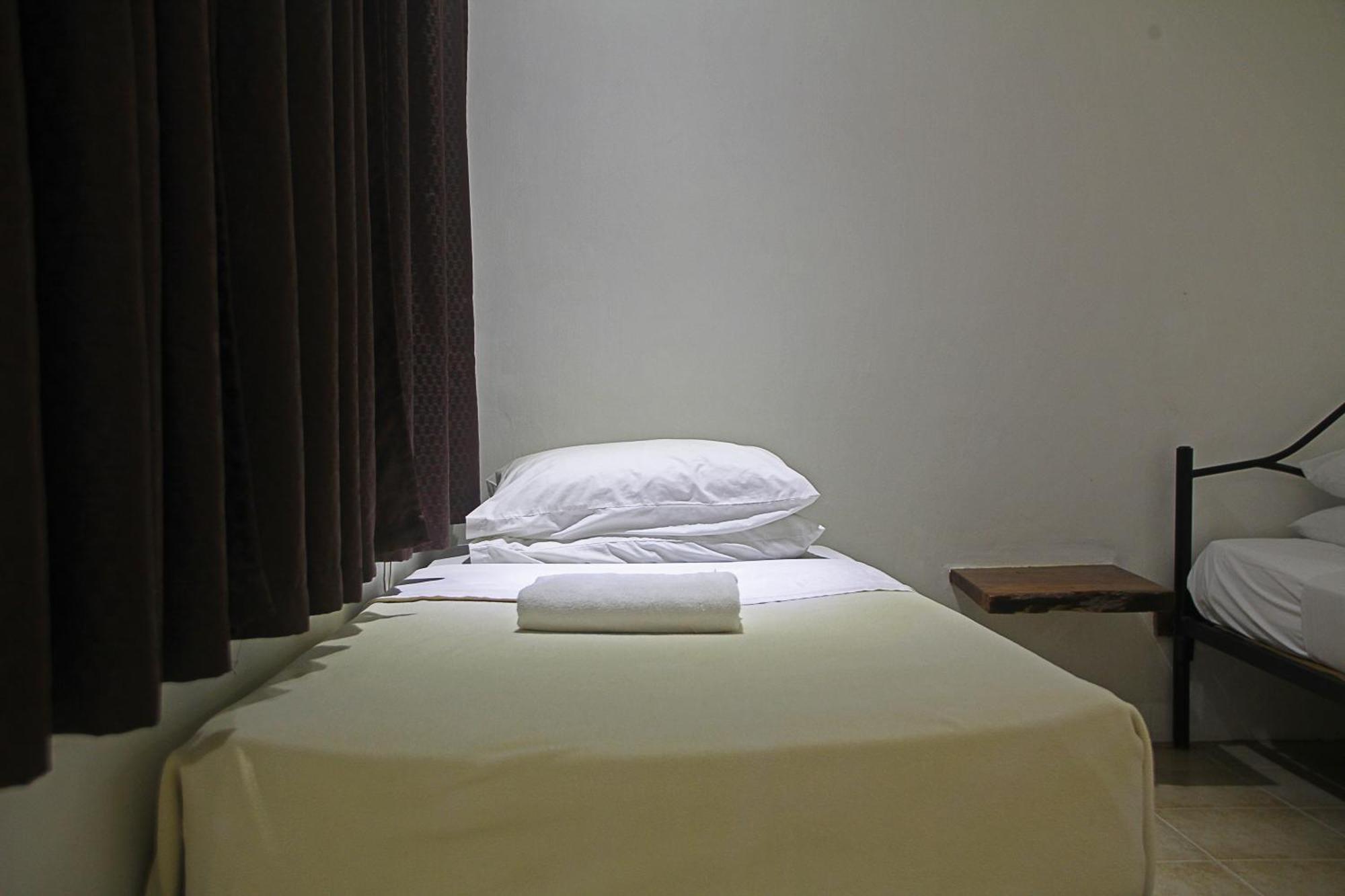 Lazy Dog Bed&Breakfast Balabag  Eksteriør bilde